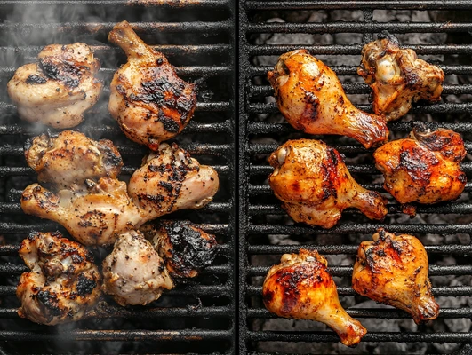 Split view of grilled chicken showing burnt and unevenly cooked pieces on one side and perfectly grilled drumsticks on the other, emphasizing the Secret to Grilling Chicken.